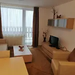 Apartament In Gardens Boroveț
